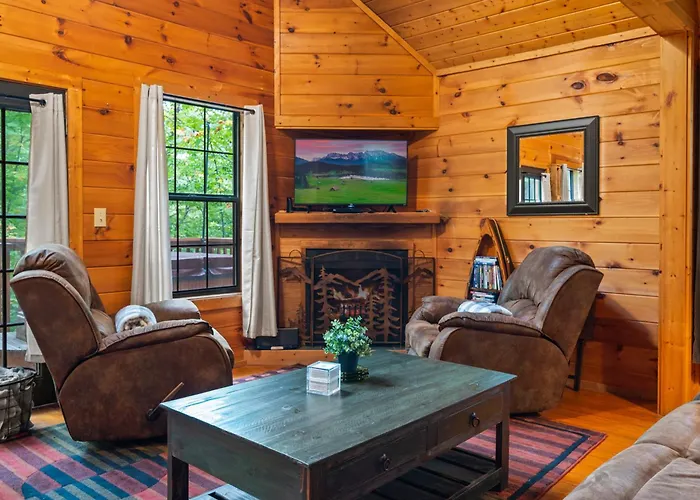 Great Smoky Mountains Cabin!, Secluded, Pet-Kid Friendly!