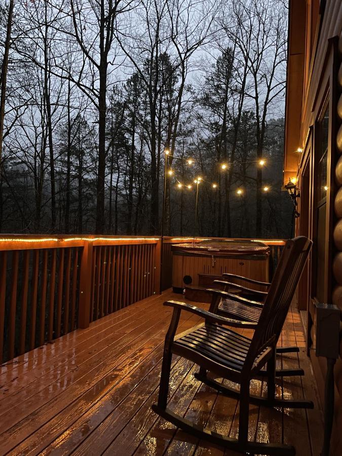 Holiday home Great Smoky Mountains Cabin!, Secluded, Pet-kid Friendly! Sevierville