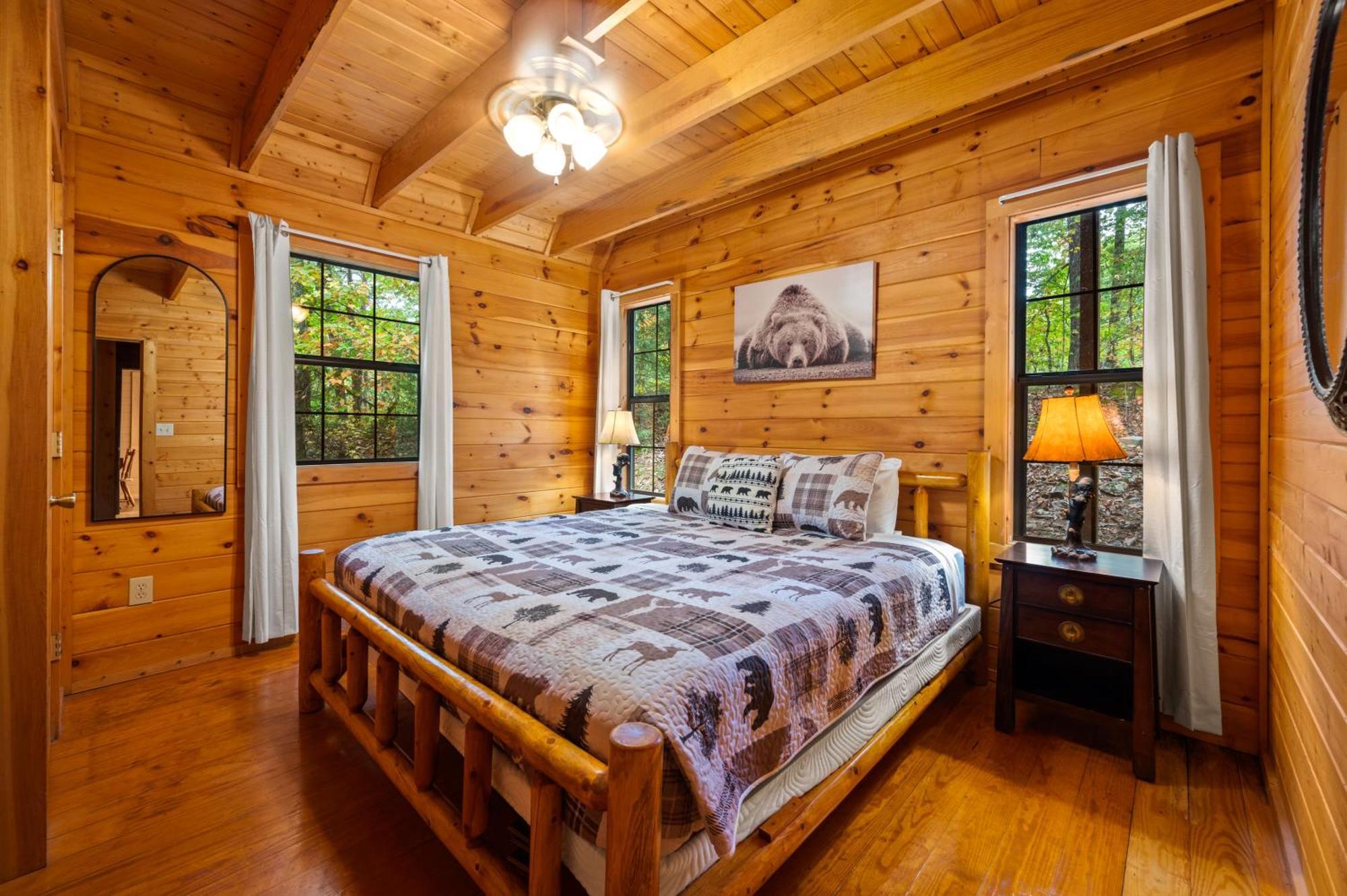 Great Smoky Mountains Cabin!, Secluded, Pet-kid Friendly! Holiday home